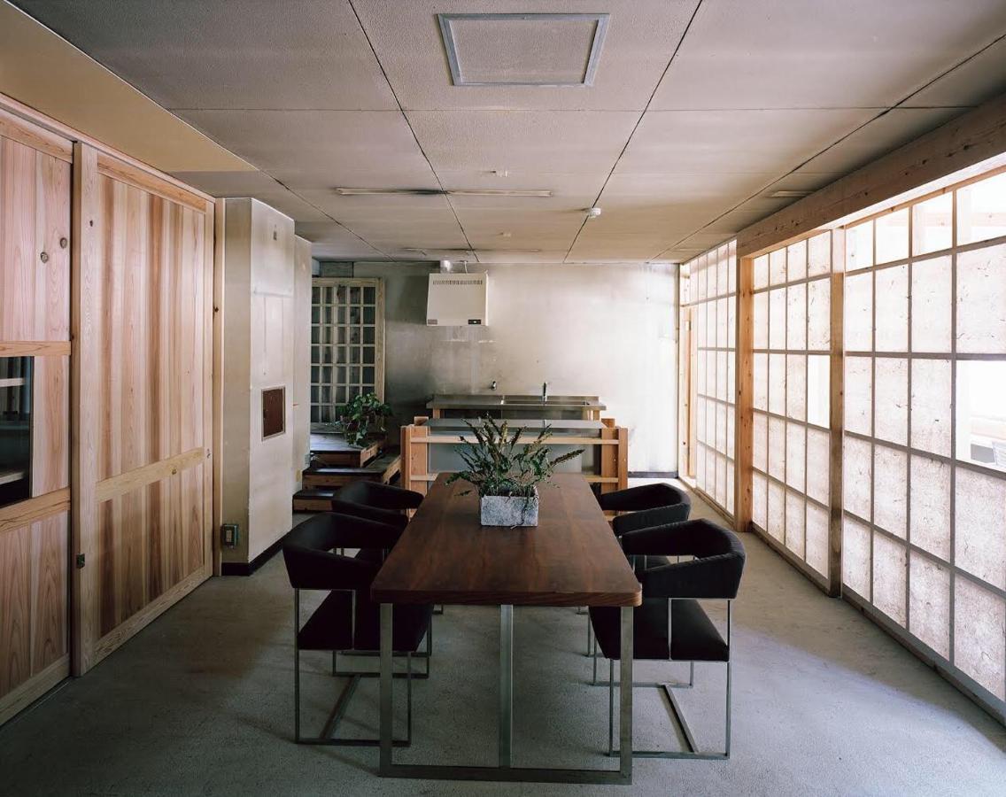 Hotel Sunshine/三舎院 Ōsaka Extérieur photo